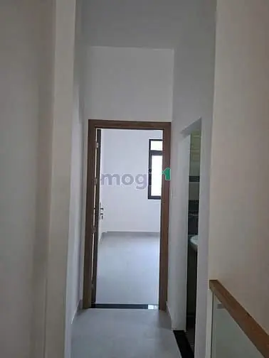 Bán Nhà Mặt Tiền Đường Ô Tô 8M Cách Lê Văn Thịnh Quận 2 Tầm 150M