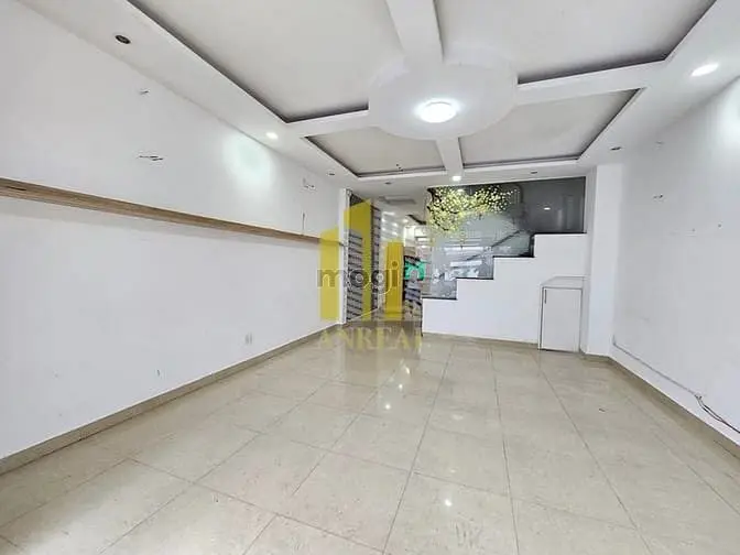 Cho Thuê Nhà Mặt Tiền Kinh Doanh 5X18M Tại Thảo Điền - Sân Rộng