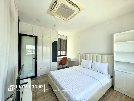 Căn Hộ 1 Phòng Ngủ Cao Cấp – Tách Bếp Riêng – Full Nội Thất – Hầm Xe Rộng Rãi – Ngay Hoàng Việt