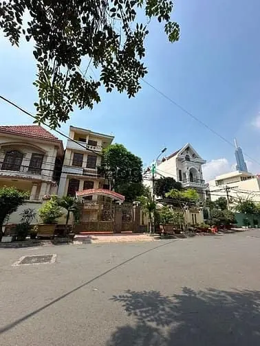 Siêu Hot! Bán Biệt Thự Ngang 17M X 20M Dt 347M2 Trần Não - Giá 139 Tỷ