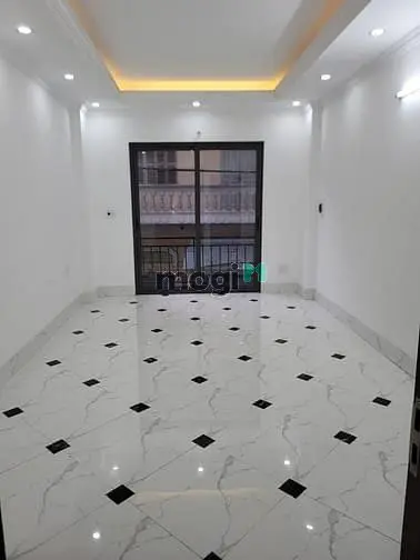 Bán Nhanh Nhà Ngõ Nguyễn Văn Cừ, Giá Chỉ 6.8 Tỷ, 30M2X5T, Lô Góc