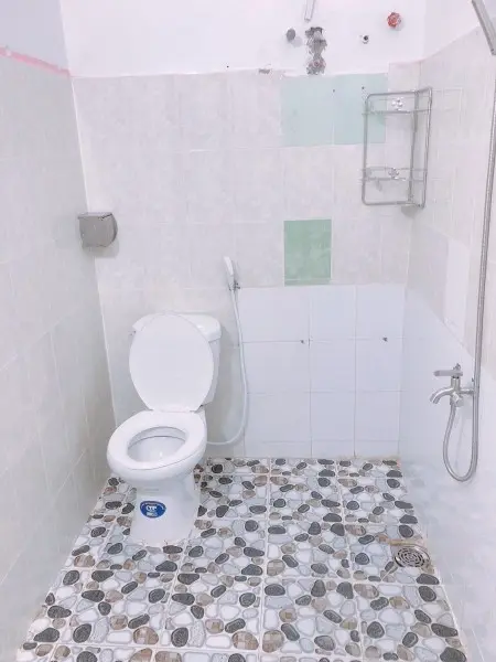 Phòng Trọ 28M2. Đầy Đủ Nội Thất . Ban Công, Toillet Riêng, Máy Lạnh, Máy Giặt, Tủ Lạnh