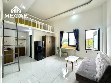 Cho Thuê Phòng Giá Rẻ - Mới Xây Ban Công Ngay Cầu Sắt Nguyễn Thái Sơn - Dương Quảng Hàm