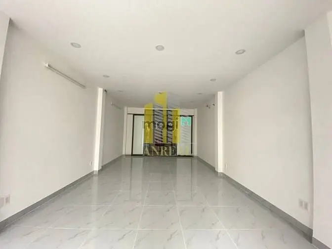 Cho Thuê Tòa Nhà Văn Phòng 5 Lầu Sàn Trống Đường Trần Não Giá 55 Triệu