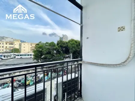 Cho Thuê Căn Hộ Có Gác , Ban Công Lớn Nằm Ngay Tại Đầu Đường Lê Tấn Quốc Quận Tân Bình