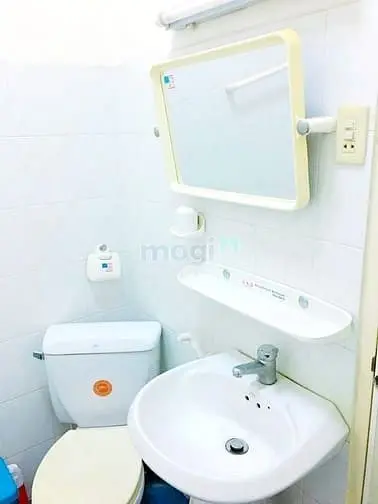 Cho Thuê Mặt Bằng Ngay Chợ Vườn Chuối.4Tr1