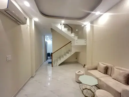 Nhà Mới Xây 100% Full Nội Thất - Xvnt Bình Thạnh Đoạn 2 Chiều Gần Hàng Xanh - 17Tr/Tháng