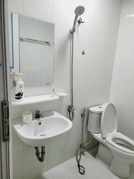 Căn 88M2 Có 3P Ngủ, 2Wc, Nội Thất C/C Phan Xích Long Giá 14Tr5/Th