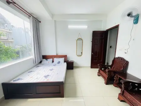Cho Thuê Phòng Có Ban Công, Đầy Đủ Nội Thất Ở Lê Văn Việt.