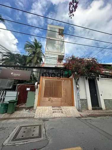 Nguyên Căn Thảo Điền, Q2 1 Trệt 3 Lầu Thang Máy (4X18M). Giá 63Tr/Th