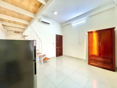 Ch Gác Lửng 30M2 Full Tiện Nghi Bùi Đình Túy Ngay Ngã Tư Hàng Xanh Gần Đh Gtvt, Hutech