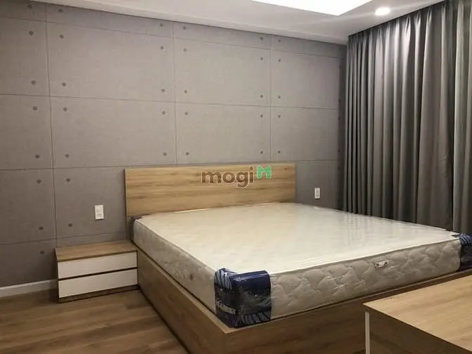 Cho Thuê Green Valley 135M2 Layout Đẹp, Căn Góc Riêng Biệt, Full Nt .