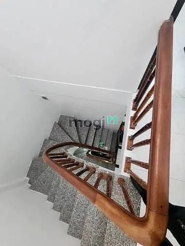 Nhà Mặt Tiền Khu Sân Bay Hồng Hà Quận Tân Bình, 70M2, 5 Tầng, 15.3 Tỷ