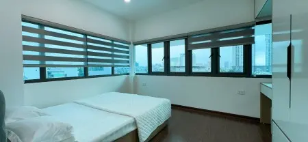 Cho Thuê Căn Hộ Xây Mới Tinh 2N1K 2Wc Full Đồ Tại Lạc Long Quân - Dt 70M - Ở Luôn - Ô Tô Đỗ Free