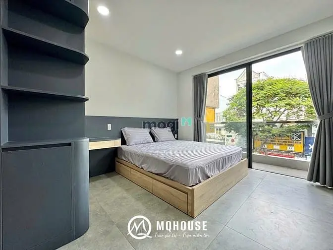 Phòng Đẹp Sạch Sẽ Ban Công Thoáng Mát