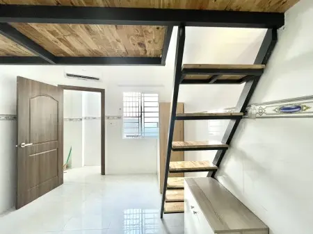 Có 10 Phòng Cho Thuê Mới Xây 100% _ Ban Công, Cửa Sổ _ Nguyễn Văn Quá - Cầu Tham Lương