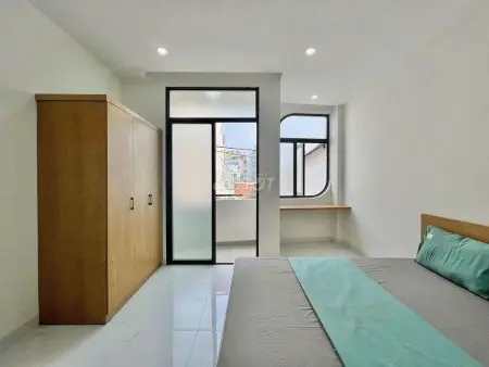 Phòng View Thoáng Full Nội Thất Giá Rẻ Ngay Đường Quang Trung, Gần Emart Và Công Viên Làng Hoa