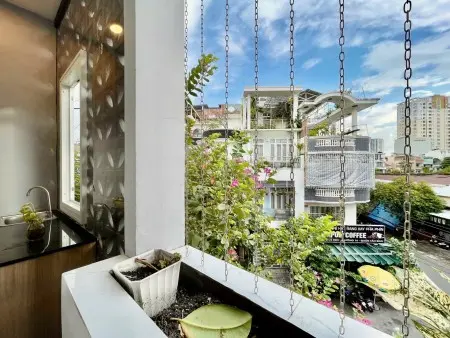 Phòng 1 Phòng Ngủ Có Ban Công Tách Bếp Đồgn Đen P14