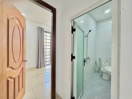 Cho Thuê Phòng Gía Rẻ Ban Công Ngay Cmt8 Quận 10 Gần Đh Kinh Tế, Bách Khoa, Huflit