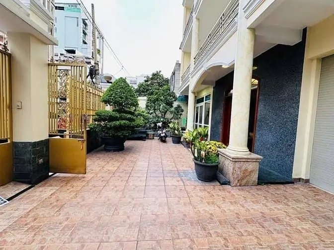 Cho Thuê Nhà Mặt Tiền Trần Quang Diệu Phường 13 Quận 3