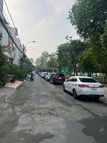 Bán Nhà 8X20, 3 Tấm Rưỡi, Kdc Tên Lửa