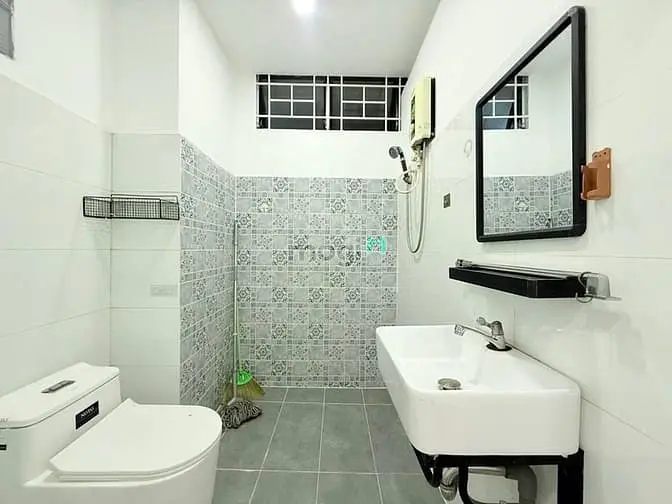 Căn Hộ Chung Cư Cây Mai Quận 11, 50M2 - 2Pn, Thang Máy, Nhỉnh 2 Tỷ Tl