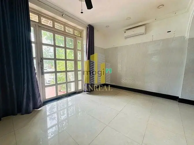 Villa Nhỏ Gần Đường Trần Não 2 Phòng Ngủ Sân Xe Hơi Giá 24 Triệu