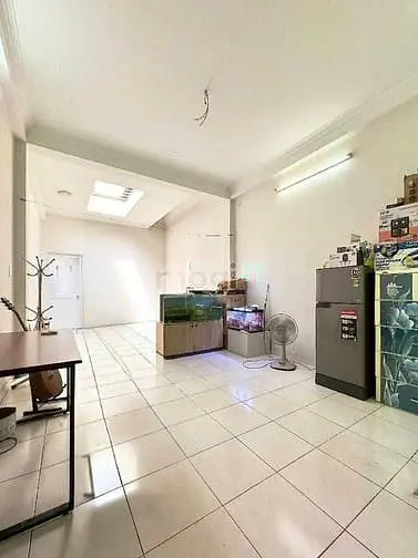 Nhà Giá Rẻ - Chính Chủ 1 Đời - Ngã Tư Lạc Long Quân, Âu Cơ - 3 Tầng