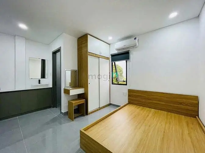 Bán Chdv Đường Thống Nhất P.11, Quận Gò Vấp. Dt: 5X20M. Giá: 23,5 Tỷ