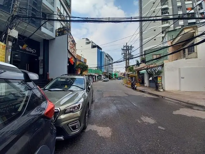 Cần Cho Thuê Mặt Bằng 2 Mặt Góc Thoáng Mặt Tiền Tân Cảng, Bình Thạnh