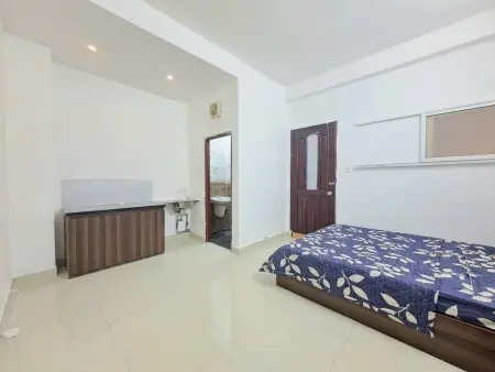 Mặt Tiền Đường Trống Sẵn Studio Ngay Công Viên Làng Hoa Có Nội Thất Chỉ Kéo Vali Đến Ở