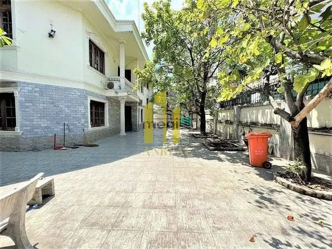 Cho Thuê Biệt Thự Kinh Doanh Tại Thảo Điền 550M2 - Sân Vườn Rộng Rãi