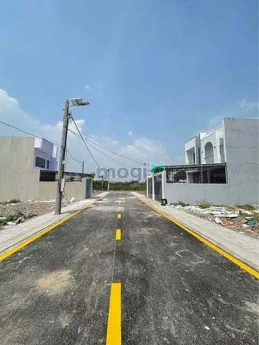 1 Tỷ 030 Tl Mạnh Ngay Chợ Thạnh Phú Chạy Vào, 5X17,6 Full Thổ Shr Bao