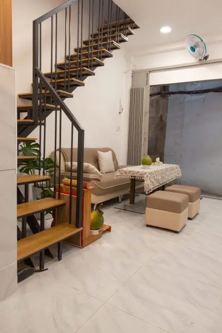 Cho Thuê Nhà Nguyên Căn 2 Tầng, 2 Phòng + 1 Phòng Khách, 70M2 Fullnt Mới 100%, Nguyễn Cư Trinh Q1