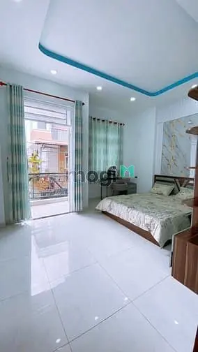 Bán Nhà Hẻm Thông 3 Phòng Ngủ Xe Hơi Đậu Cửa