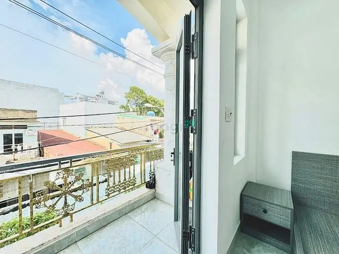 Căn Hộ Ban Công Full Nội Thất Mới _ Ngay Tô Ký, Công Viên Phần Mềm