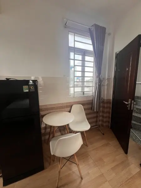 Phòng Cho Thuê Full Nội Thất Có Cửa Sổ Bancon