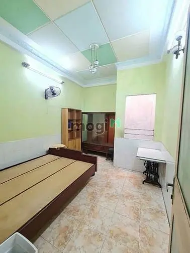 Nhà Sát Mặt Tiền Hoàng Sa - Xe Hơi Đỗ Cửa - Kinh Doanh Tốt