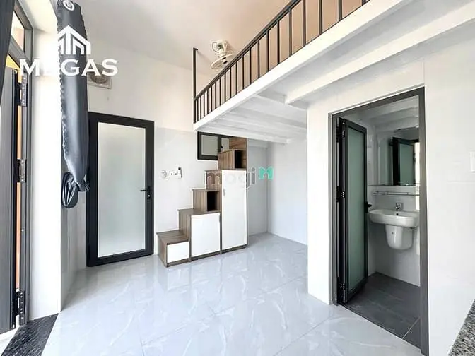 Cho Thuê Căn Hộ Full Nội Thất 100% _ Ban Công, Cửa Sổ _ Cầu Tham Lương