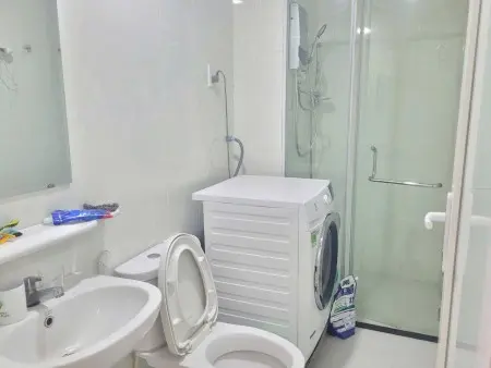 Chung Cư 10A Trần Nhật Duật, Quận 1: 75M2, 1P Ngủ +, Nt, 11Tr/Th. Nhà Sạch