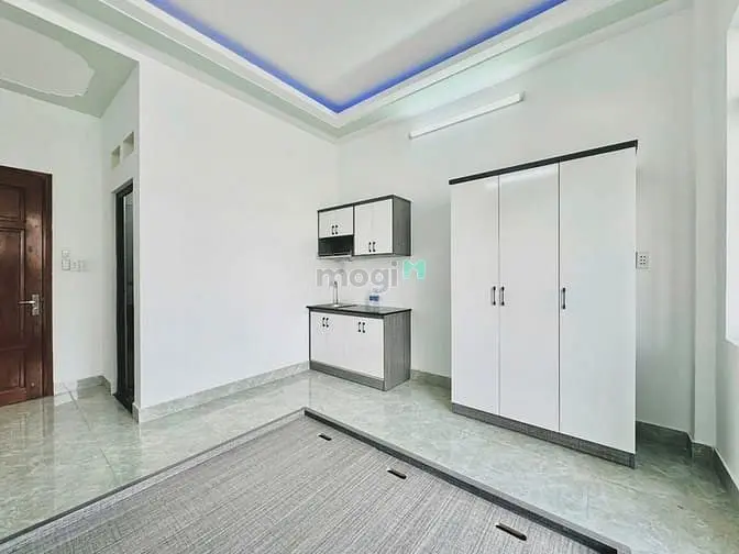 Phòng Ban Công Full Nội Thất Mới Tinh _ Ngay Tô Ký, Công Viên Phần Mềm