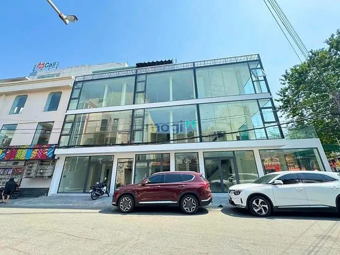 Cho Thuê Góc 2Mt Hẻm Xe Hơi Cách Nguyễn Gia Trí 20M - Khu Sinh Viên