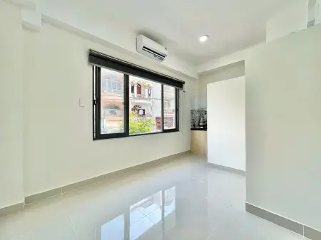 Bóc Tem Studio Đón Nắng Sang Xịn Ngay Ga Sài Gòn, Bờ Kè Hoàng Sa