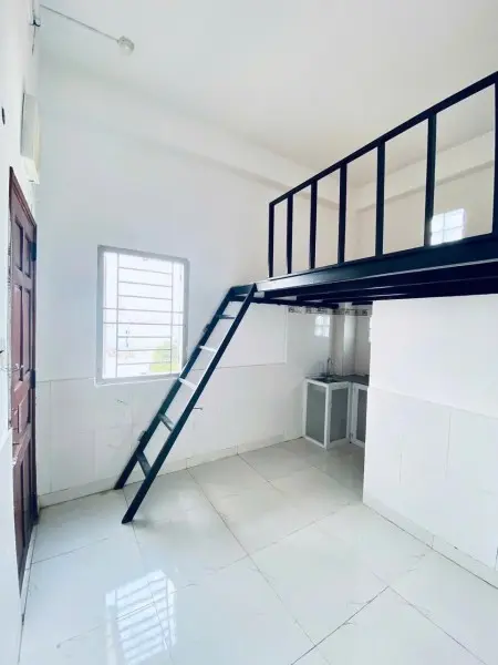 Phòng Gác Lửng Có Cửa Sổ Trời Cửa Sổ Hành Lang - 2.5Tr