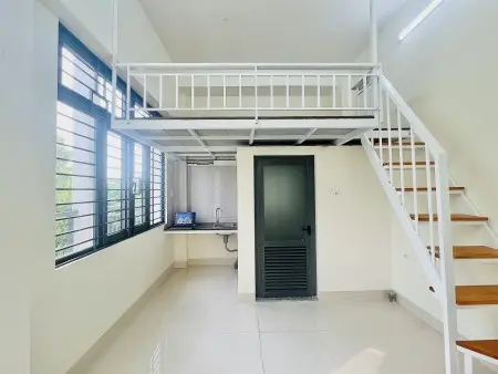 Khai Trương Gác Lửng Ban Công Ngay Tân Sơn Nhất, Nhà Ga T3