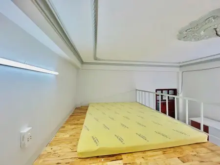 Phòng Có Gác Ban Công - Full Nội Thất