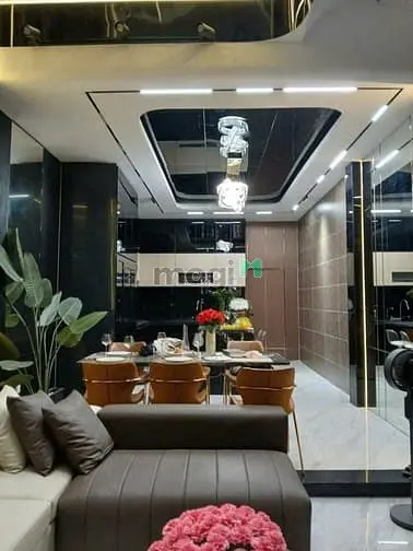 Đẳng Cấp Thượng Lưu - 5 Tầng Thang Máy - Khu Vip Bốn Xã - Chỉ 13 Tỷ 98