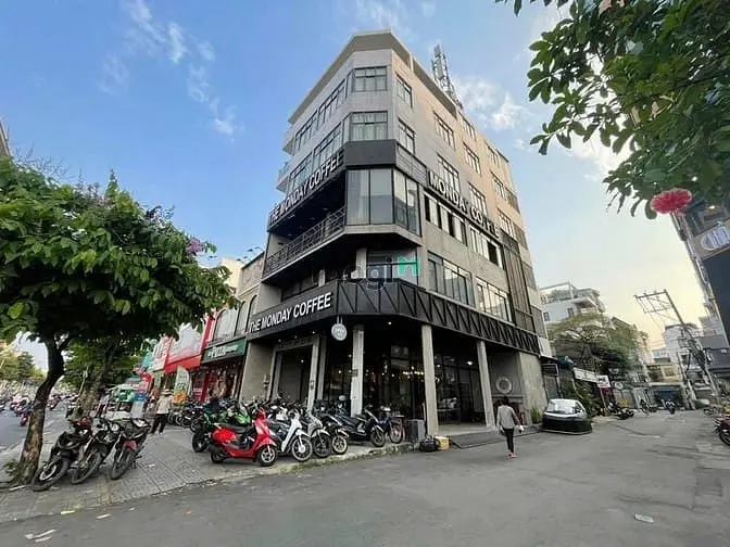 Cho Thuê Nhà Góc 2Mt Gần Emart, 415M², Phù Hợp Chuỗi F&B, Showroom