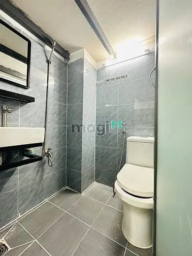 Trống 2 Phòng Có Gác Giá Rẻ 2Tr9 Ở Tân Sơn, Tân Bình