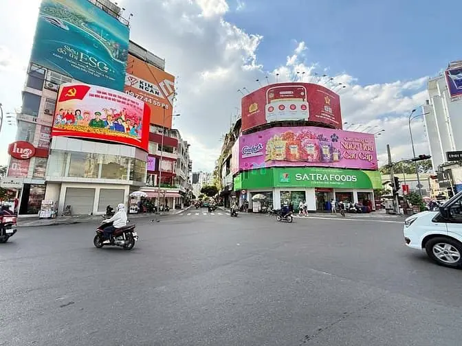 Cho Thuê Góc 3Mt Ngã 6 Phù Đổng - Đối Diện Khách Sạn New World